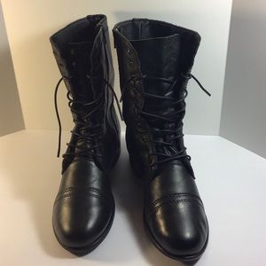Steve Madden “Troopa” Black Leather Boots